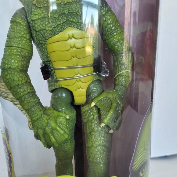 Vintage 1998 Creature from the Black Lagoon Figure – New in Package - Picture 11 of 16